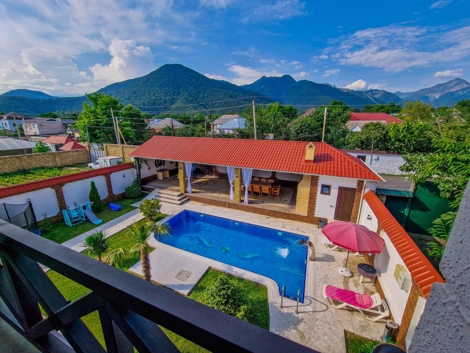 qebelede-hovuzlu-villa-kirayesi