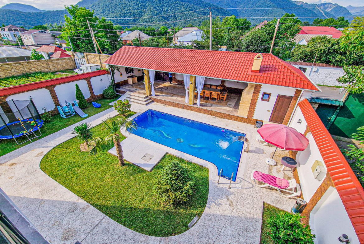 qebelede-hovuzlu-villa-kirayesi